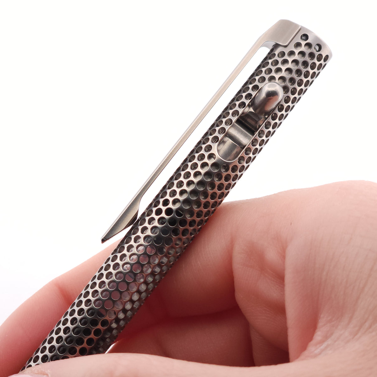 Close view of the Skelly 1000 titanium pen